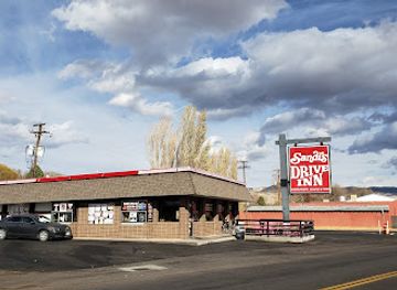 utah/richfield/landmark/sandi-s-drive-inn