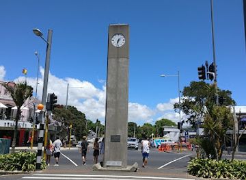 new-zealand/auckland/mission-bay/landmark/mission-bay-clock-totem