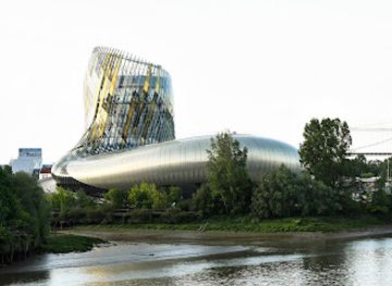 france/bordeaux-wine-region/landmark/la-cite-du-vin