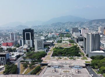 mexico/monterrey/landmark/macroplaza
