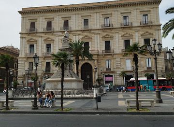 italy/catania/borgo-sanzio/landmark/palazzo-del-toscano