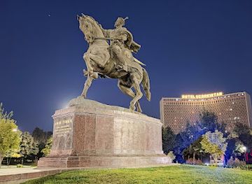 uzbekistan/tashkent/yunusabad/landmark/amir-temur-monument