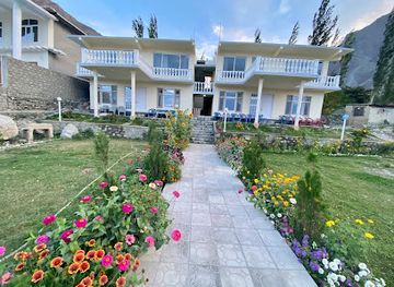 pakistan/skardu/landmark/candela-resorts
