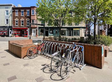 canada/quebec-city/saint-sauveur/landmark/placette-saint-sauveur