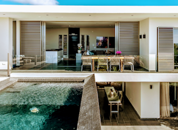 curacao/jan-thiel/landmark/villa-royale-curacao