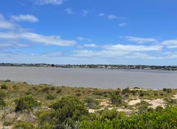 australia/coorong/landmark/hindmarsh-island-lookout