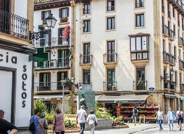 spain/san-sebastian/landmark/danbor-jolearen-oroigarria