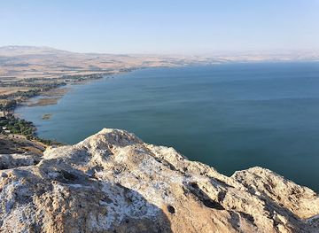 israel/galilee/landmark/arbel-cliff-with-the-sea-of-galili-view