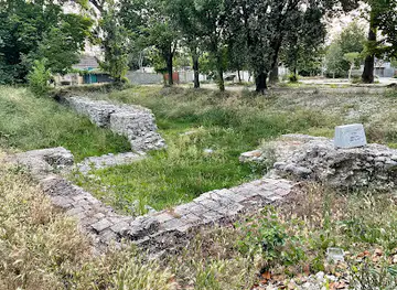 The wall ruins of the ancient city of Aulon ( VLORË)
