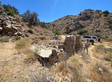california/palm-desert/landmark/historic-ruins-of-birthplace-of-gabe-kaplan