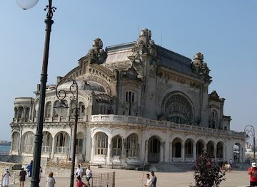 romania/constanta-area/landmark/the-dolphinarium-of-constanta