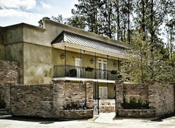 louisiana/northshore/landmark/the-fleur-de-lis-event-center