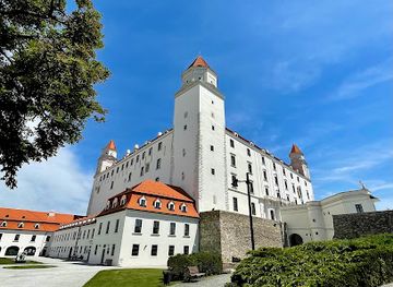 slovakia/gemer/landmark/bratislava-castle