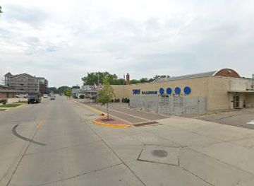 iowa/clear-lake/landmark/rock-roll-monument