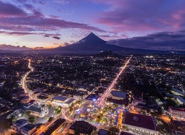 philippines/legazpi/landmark/penaranda-park