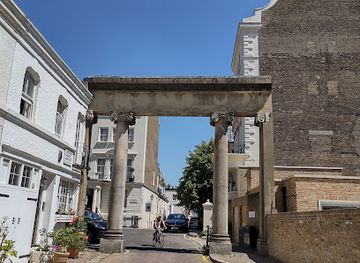 united-kingdom/london/notting-hill/landmark/the-hole-in-the-wall