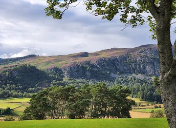 united-kingdom/scottish-highlands/landmark/centre-of-scotland-stone