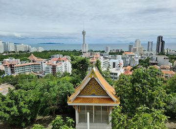 thailand/pattaya/landmark/wat-phra-yai