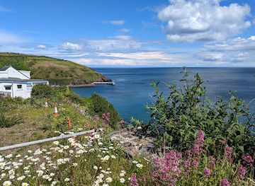 isle-of-man/onchan/landmark/laxey-beach