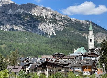 italy/cortina-d-ampezzo/landmark/birreria-trattoria-vienna