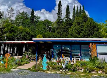 wisconsin/bayfield/landmark/eckels-pottery-and-fine-craft-gallery