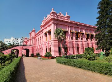 bangladesh/ganges-delta/landmark/ahsan-manzil-museum