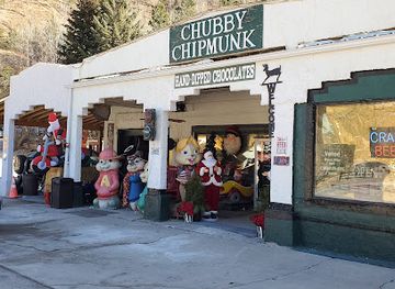 south-dakota/deadwood/landmark/chubby-chipmunk-hand-dipped-chocolates