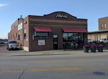 south-dakota/sioux-falls/landmark/monk-s-ale-house