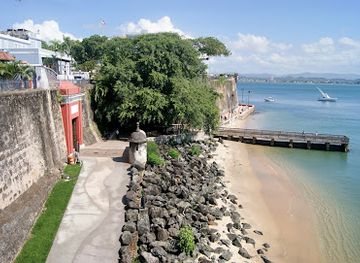 puerto-rico/mona-passage/landmark/puerta-de-san-juan