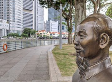singapore/chinatown/landmark/ho-chi-minh-monument