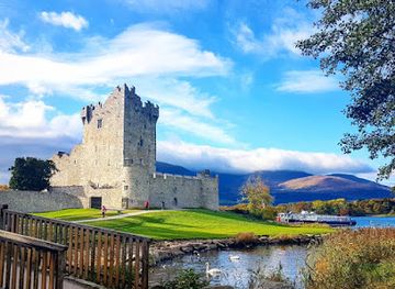 ireland/killarney/landmark/lily-of-killarney-watercoach