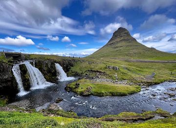 iceland/grundarfjorour-area/landmark/kirkjufell-mountain
