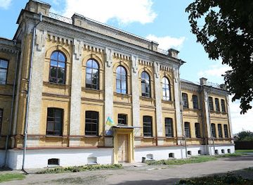 ukraine/chernihiv/landmark/chernihiv-regional-art-museum