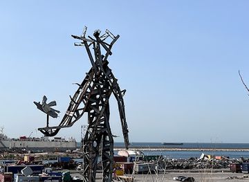 lebanon/beirut/gemmayzeh/landmark/the-gesture-memorial-04-august-2020-blast