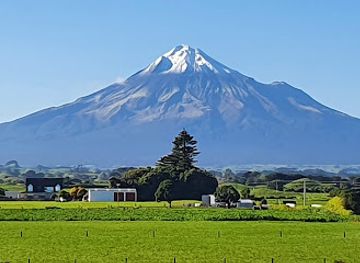 new-zealand/taranaki/landmark/cape-egmont-lighthouse