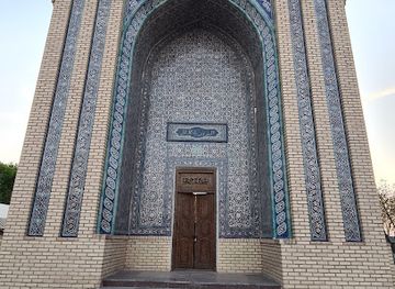 uzbekistan/urgench/landmark/memorialnyy-kompleks-al-khorezmi