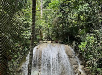 philippines/siquijor/landmark/lugnason-falls