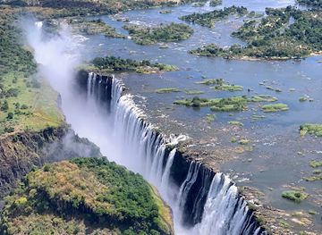 zambia/central-province/landmark/mosi-oa-tunya-national-park