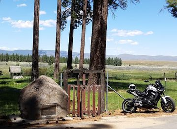 california/shasta-cascade/landmark/peter-lassen-grave