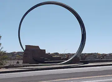 Route 66 loop statue