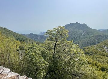 montenegro/lake-skadar/landmark/view-point-virpazar