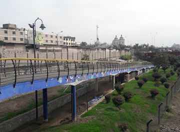 peru/lima/landmark/mirador-parque-de-la-muralla