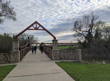 texas/irving/valley-ranch/landmark/sam-houston-trail-park