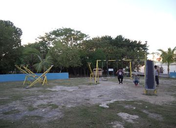 mexico/playa-del-carmen/landmark/monument-to-the-mother