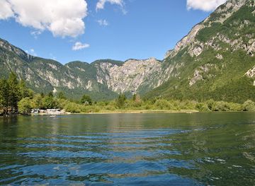 slovenia/triglav-national-park/landmark/panoramic-boat