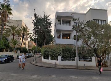 israel/tel-aviv-district/landmark/bialik-square