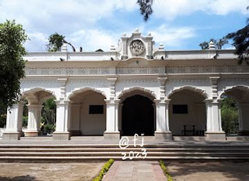 guatemala/antigua-guatemala/landmark/landivar-monument