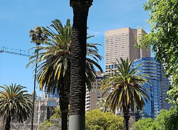 australia/melbourne/landmark/parliament-gardens