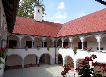 slovenia/posavje/landmark/tustanj-castle