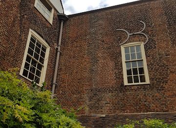 united-kingdom/middlesex/landmark/national-trust-sutton-house-and-breaker-s-yard